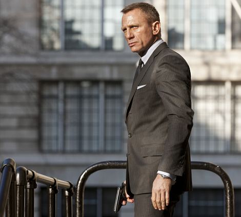 Google maps 遊覽地球上最荒涼的城市：日本軍艦島