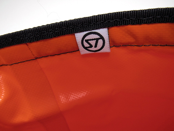 【生活玩物】梅雨季，你需要一個防水好包