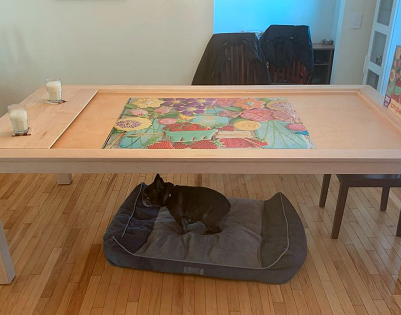 拼圖控、桌遊控必備!加拿大木工團隊的木質餐桌設計,取開木板一秒變身遊戲專用桌