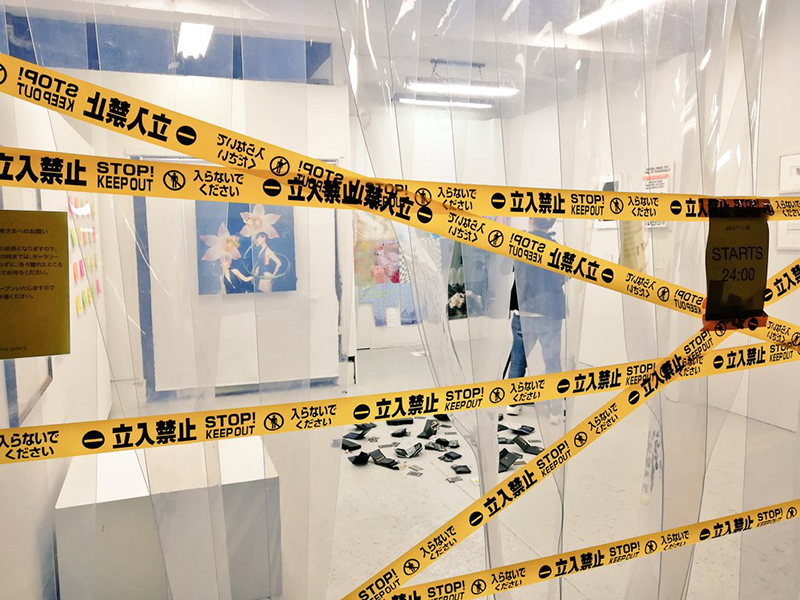 日本開設「可以偷的藝術展」！東京藝廊開展不到 20 分鐘已全數「偷」光