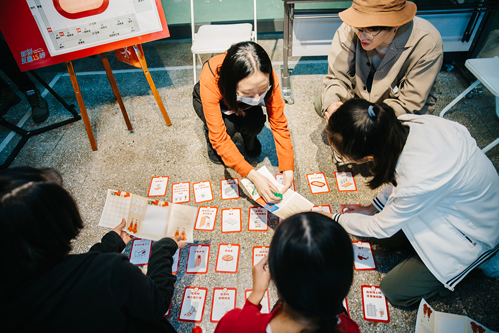 當防災也涵蓋了設計美學!小北百貨 X 東海醫院設計工作室、無印良品 X 水越設計... 台日團隊推出 7 種避難包與 8 項防災教具