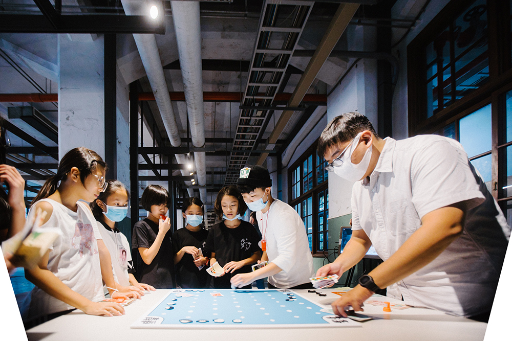 當防災也涵蓋了設計美學!小北百貨 X 東海醫院設計工作室、無印良品 X 水越設計... 台日團隊推出 7 種避難包與 8 項防災教具