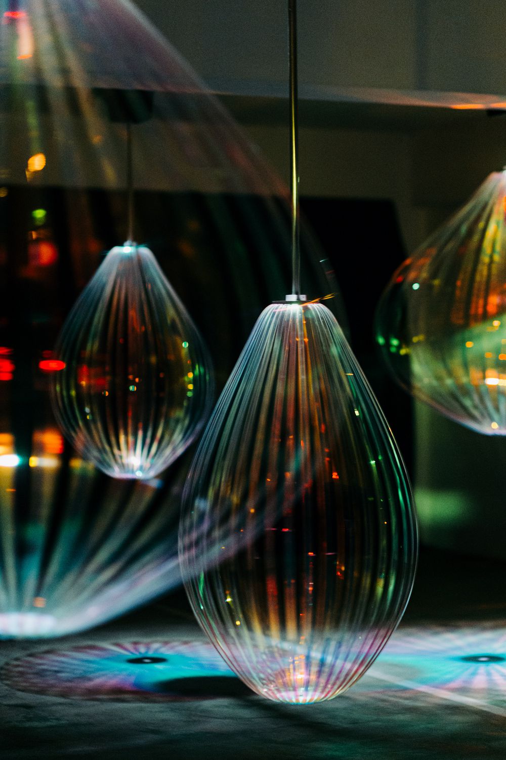 阿根納的光雕船、愛馬仕設計師夢幻船艙酒吧！《2020 基隆潮藝術：海的一日》藝術季讓海上美術館開張