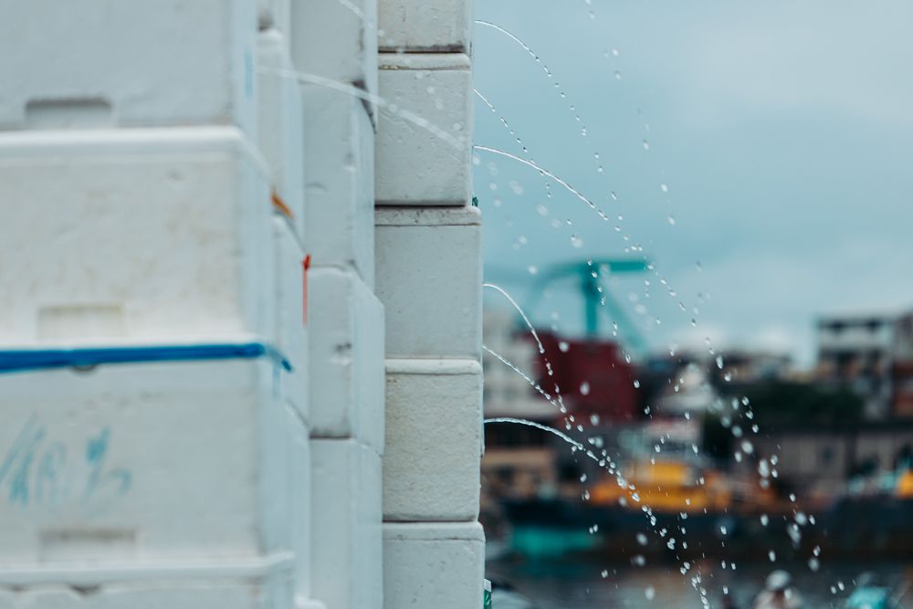 阿根納的光雕船、愛馬仕設計師夢幻船艙酒吧！《2020 基隆潮藝術：海的一日》藝術季讓海上美術館開張