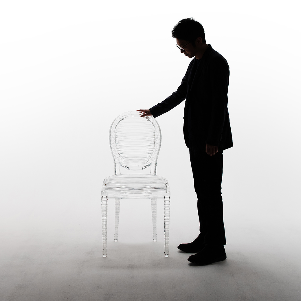 Dior經典圓背椅進化!nendo佐藤大、吉岡德仁等17組設計師打造穿越、通透設計椅
