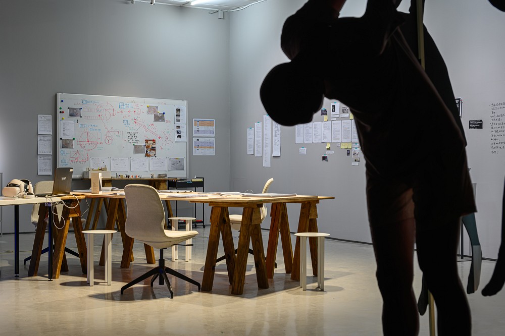 北師美術館《無法離開的人》開展!導演陳芯宜VR作品重回「白色恐怖」綠島監獄