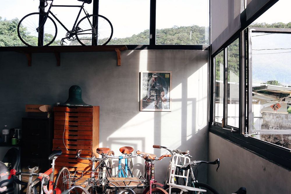 親手改造 50 年北投山野的荒廢老宅！LIGHT HOUSE 主理人葉士豪的木質綠意複合工作室