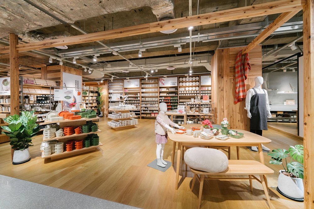 高雄「無印良品大立旗艦店」開幕！全台最大店集結首家Brunch料理、刺繡服務等亮點