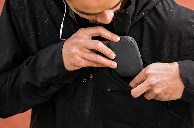 【生活玩物】Bellroy 全天候皮革錢包，防水輕巧收納攏總包