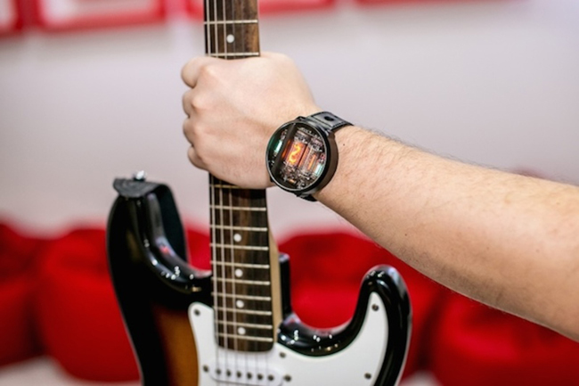 80 年代的浪漫，NIWA 真空管手錶：燃起你心中的蒸汽龐克魂