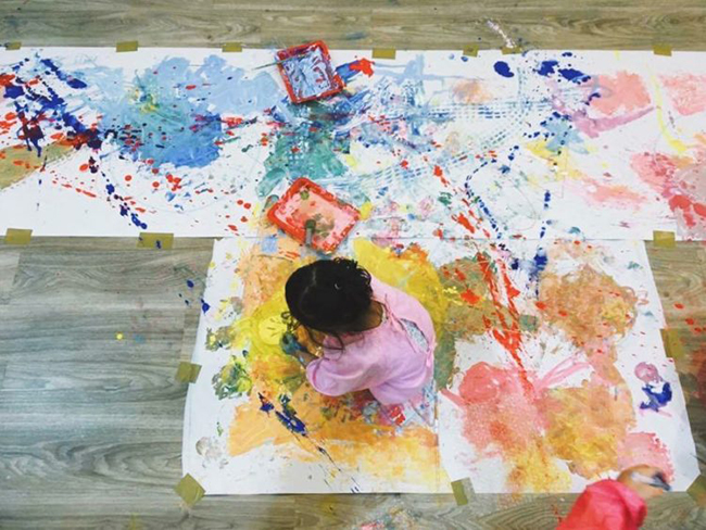 插畫家 YuanChi 專訪：那堂比「畫得好」更重要的美術課