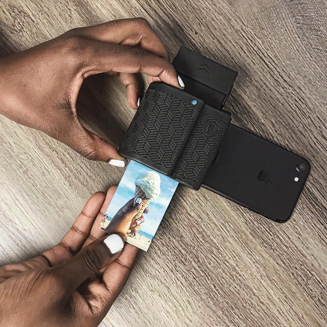 日本話題 iPhone 專用相片列印機 Prynt Pocket，讓你隨時列印手機內的旅行美好記憶！