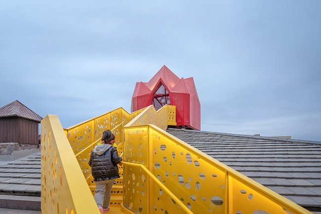 夢幻島的紅色飛行屋，Wutopia Lab 打造樂園般的親子餐廳