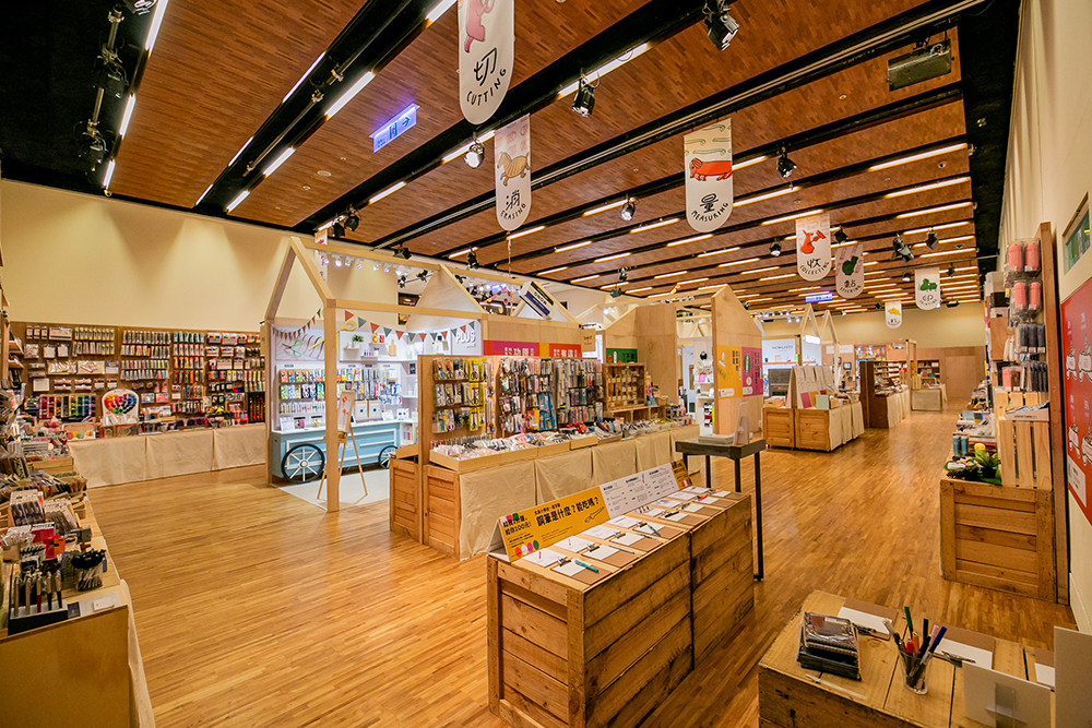 日、美、英新奇文具皆來到誠品文具展！《BRUTUS》雜誌封面設計插畫團隊「山鳩舍」獨家合作打造可愛小物