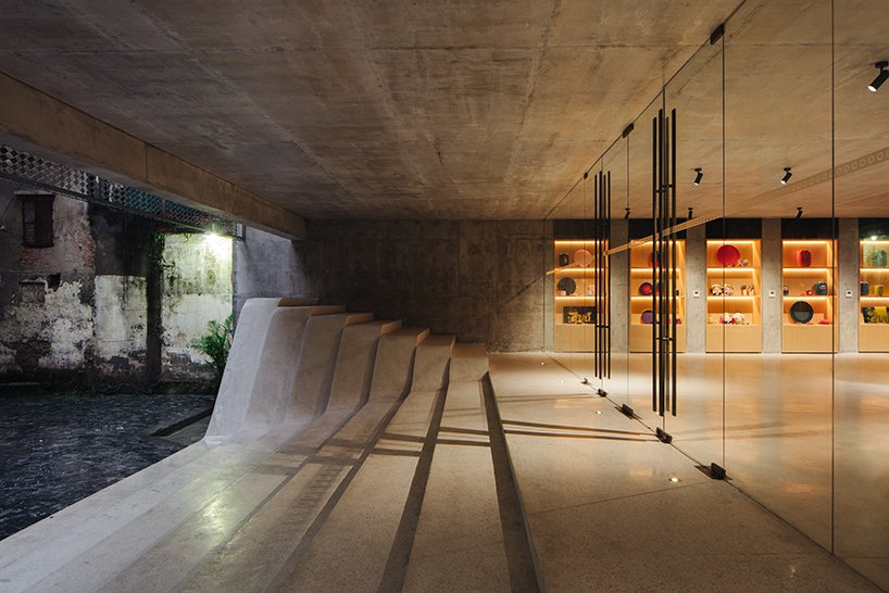 越南河內舊城 OpenAsia 辦公室超輕透！鏤空裝飾連接起 2 棟淺色調清水混凝土工作空間