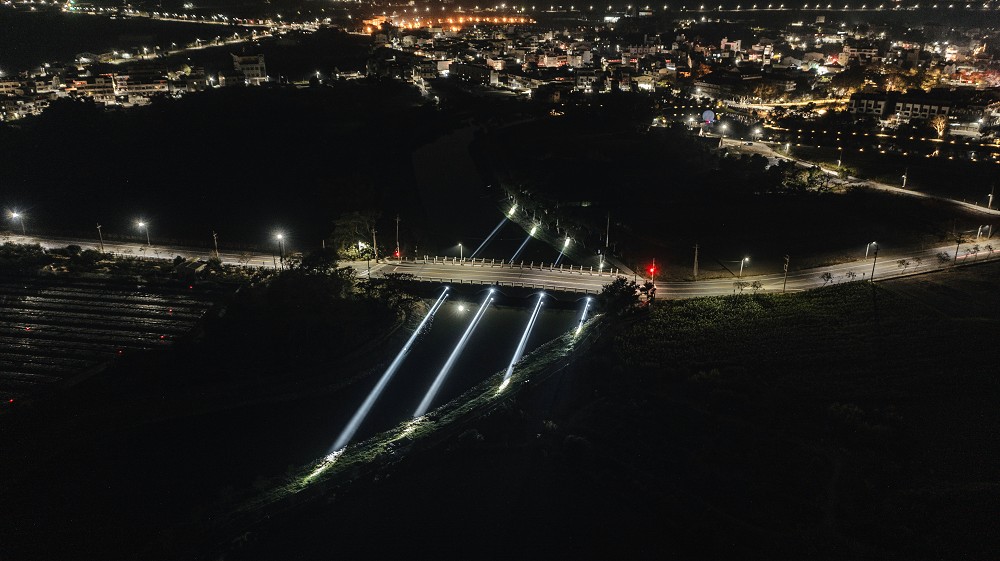 台南「2024月津港燈節」作品亮點!水上球型裝置、奇幻鑰匙孔等23組藝術光影創作