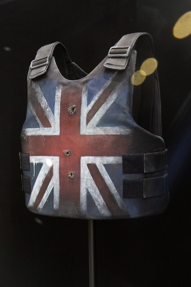 神秘塗鴉藝術家 Banksy 家飾品展售商店 Gross Domestic Product 倫敦快閃開張,但永不開門?