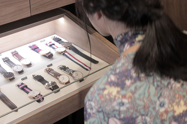 ﻿﻿﻿﻿購物是一種正能量釋放 質感女生温貞菱逛誠品生活週年慶