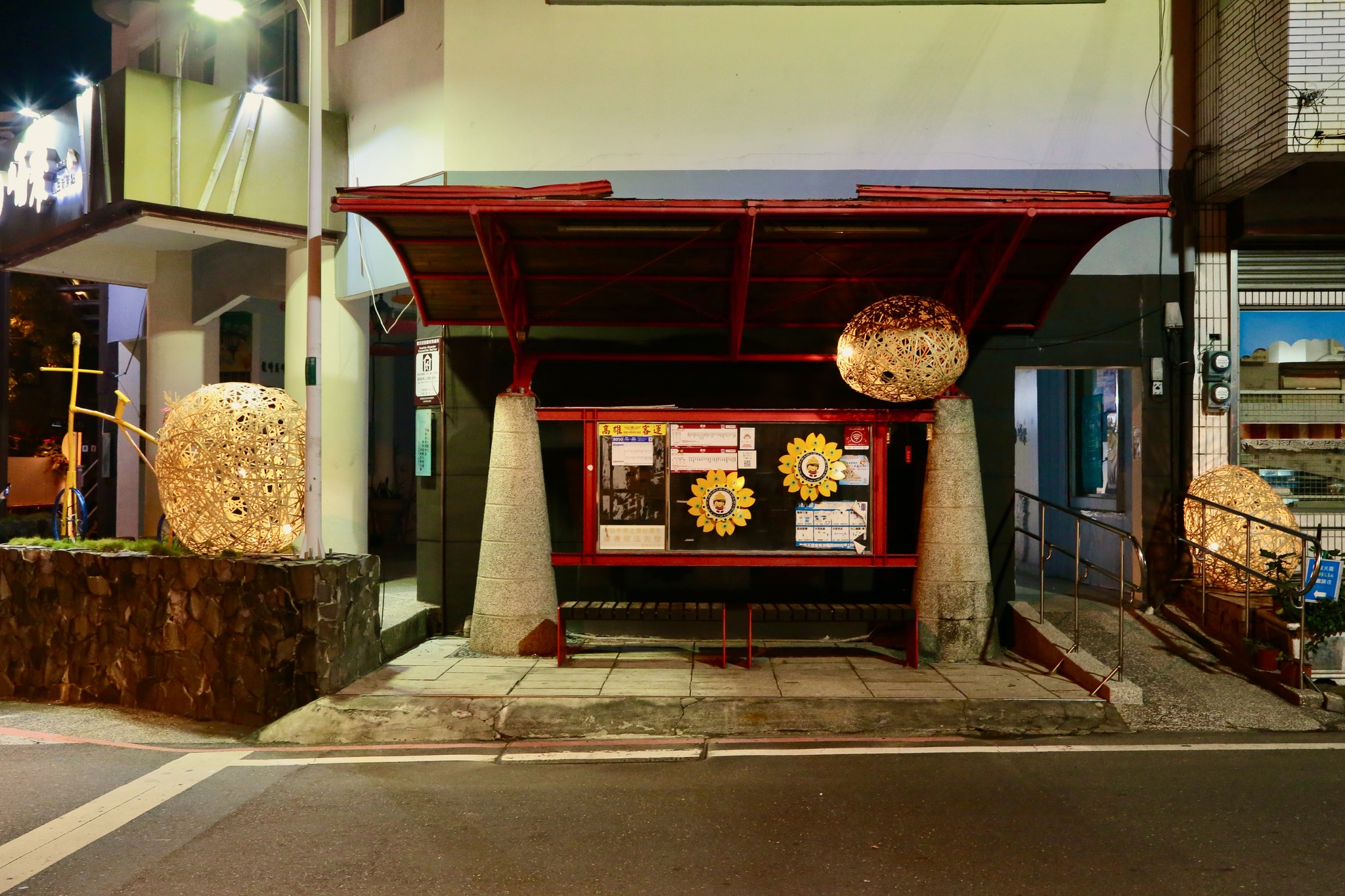 台南「2021龍崎光節空山祭」亮點！迷幻光洞、光樹之泉等14組藝術裝置