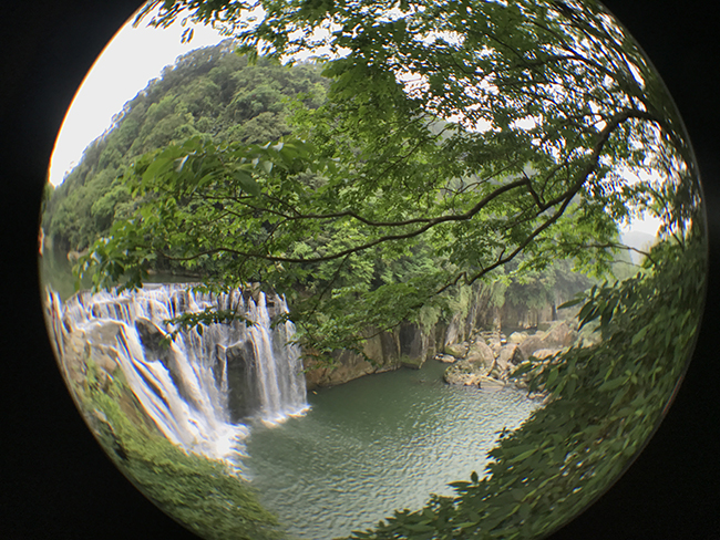 SNAP! 7 保護手機還能花式玩攝影，外接鏡頭用過就回不去啦！