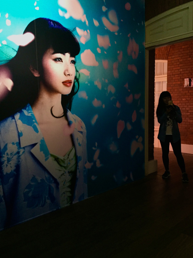 【觀展心得】惡女其實有顆溫柔的心 - 蜷川實花華麗至極，絢爛奪目的影像世界