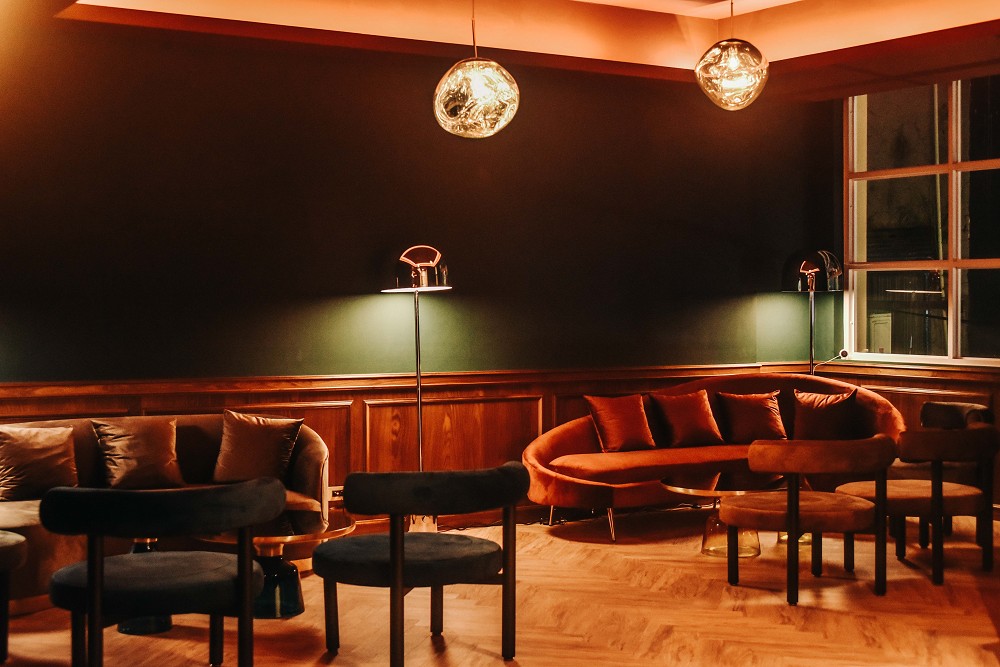 台南風格餐酒館「榕 洋行」！老屋化身魏斯咖啡廳、俱樂部酒吧、文藝閣樓