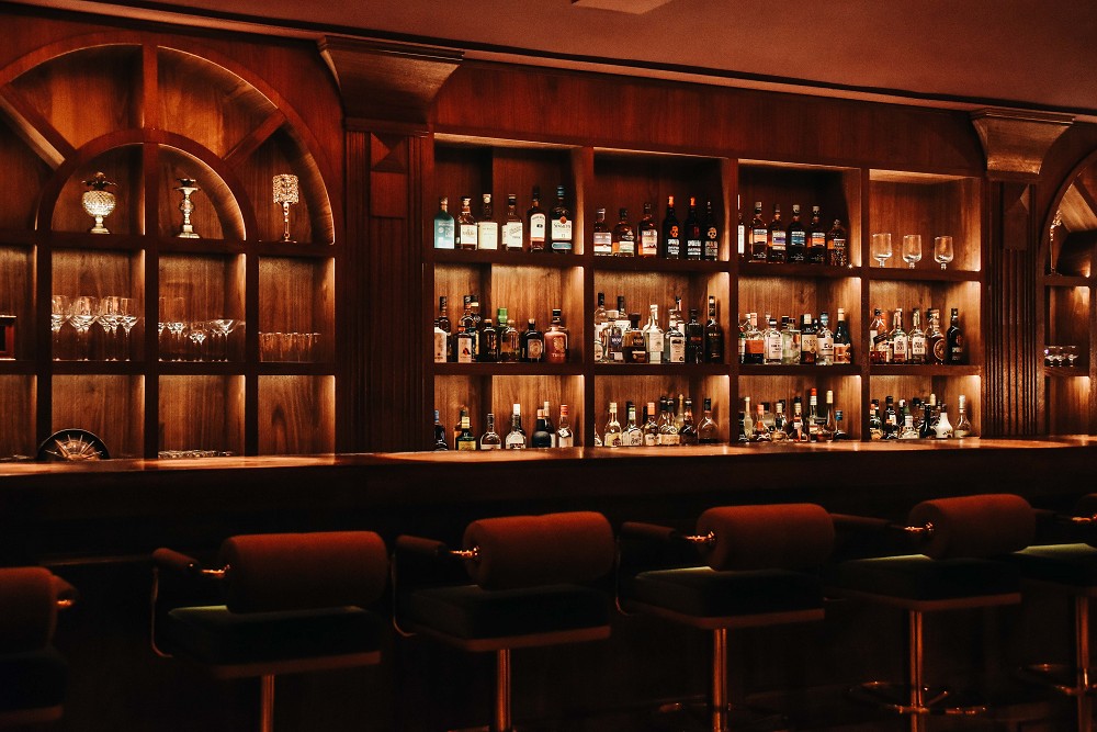 台南風格餐酒館「榕 洋行」！老屋化身魏斯咖啡廳、俱樂部酒吧、文藝閣樓