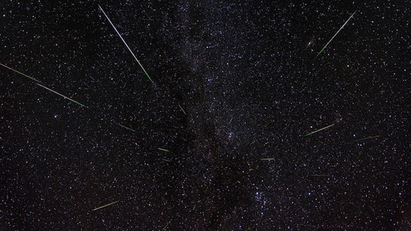 2013年英仙座流星雨網路精選攝影集