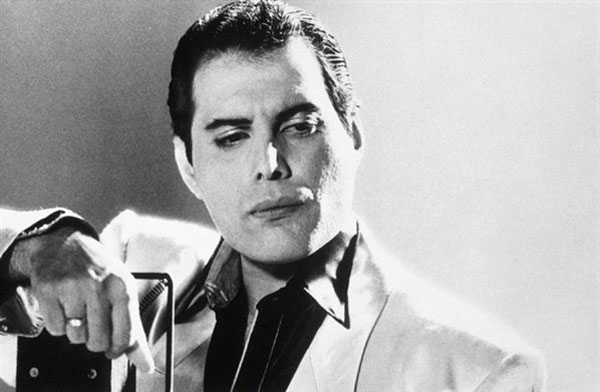 看不出來如此有藝術天份…，名人與他們的繪畫作品