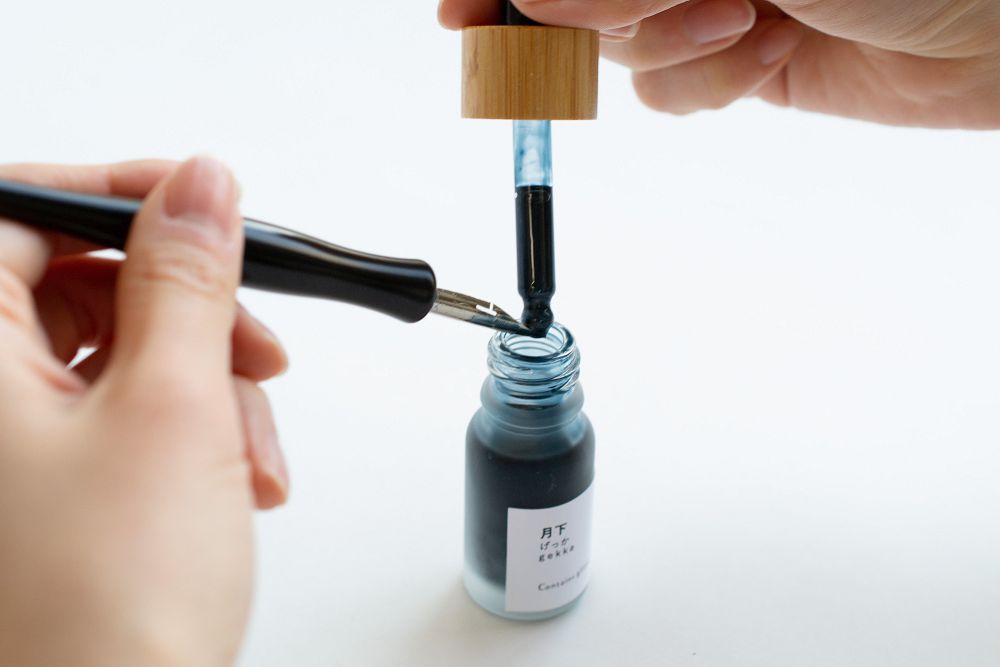 文具控必買！京都TAG文具「光墨水」以太陽、月亮光為靈感的質感墨色