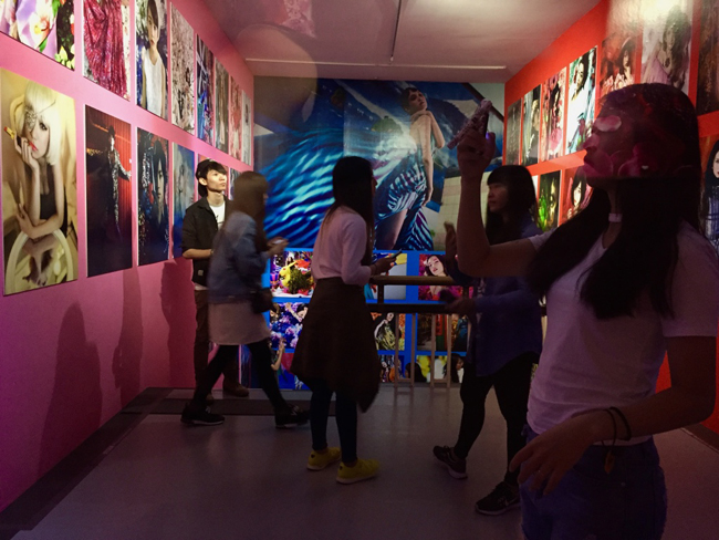 【觀展心得】惡女其實有顆溫柔的心 - 蜷川實花華麗至極，絢爛奪目的影像世界