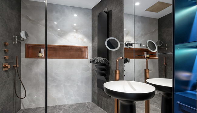 智能玻璃當隔間！烏克蘭 29 坪都會風公寓