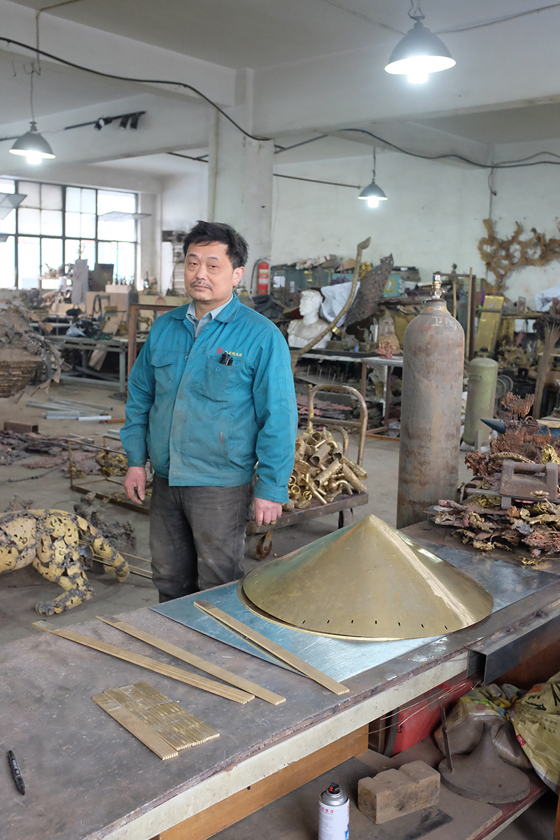 黃銅桌凳設計，從傳統油紙傘取經