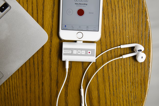 PhotoFast 突破 iOS 限制 推出首款蘋果專用語音錄製器Call Recorder