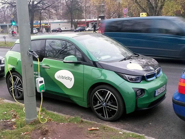 電動車新突破!Ubitricity 改造倫敦路燈成充電站