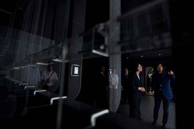 跟大編一起看展｜第一個走進總統府的設計展「設計 M/m 臺灣」