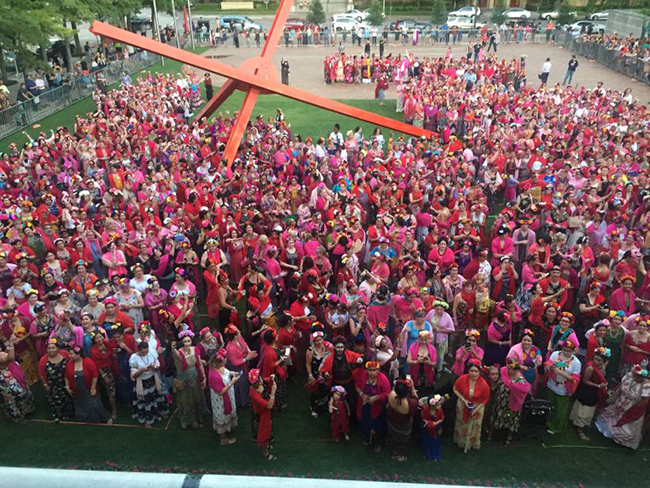 千人響應卡蘿扮裝節 人數可望破世界紀錄