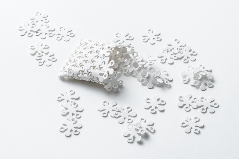 片片雪花組成永續包裝！日本設計師打造「Cy-Bo」美感滿分的新形態環保包裝材料