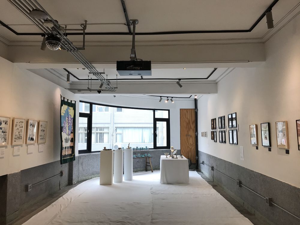 迪化街知名咖啡館花園展出「同溫層」世代的厭世藝術!《恆溫日常,鬆軟綿密的爆炸》一窺那又厚又暖的創作日常