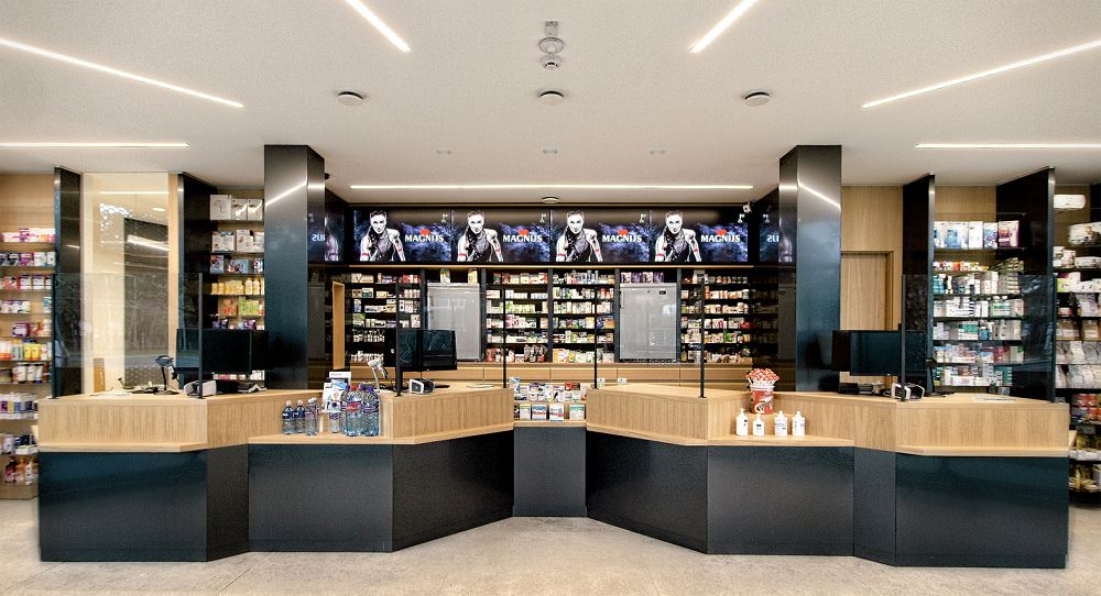 顛覆傳統藥局美學！拉脫維亞「Dzirciema藥局」如地景藝術建築的絕美社區藥房