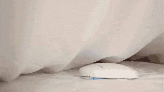 擔心飯店床太髒？先讓 Cleansebot 殺菌機器人爬一下