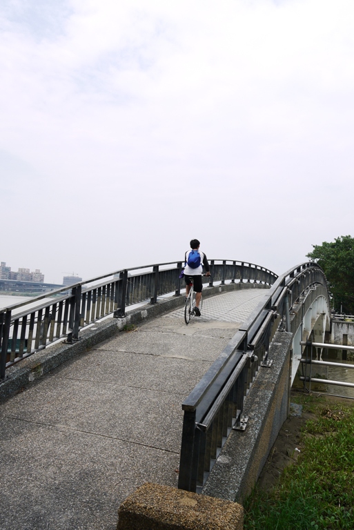 輕旅新計劃 帶著MYOWNGEAR旅朋友背包一起上路吧!