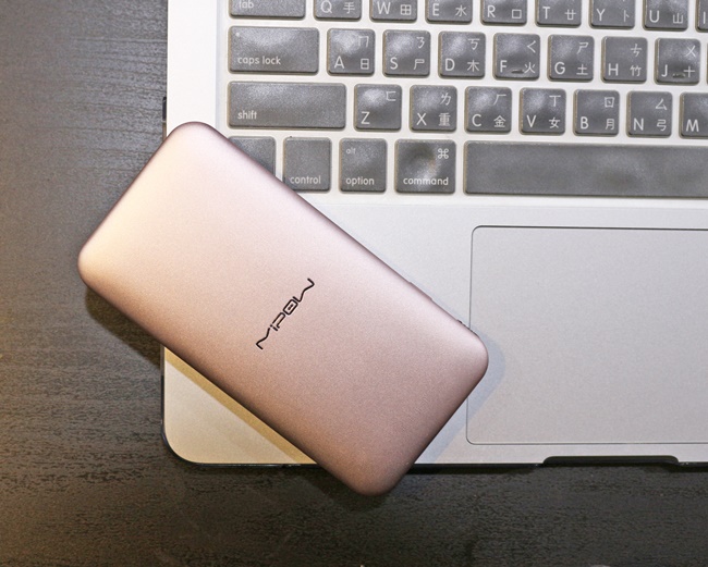 電力剩 10 趴免驚!MIPOW 質感美型帶的出手,各式 3C 產品通通網羅!