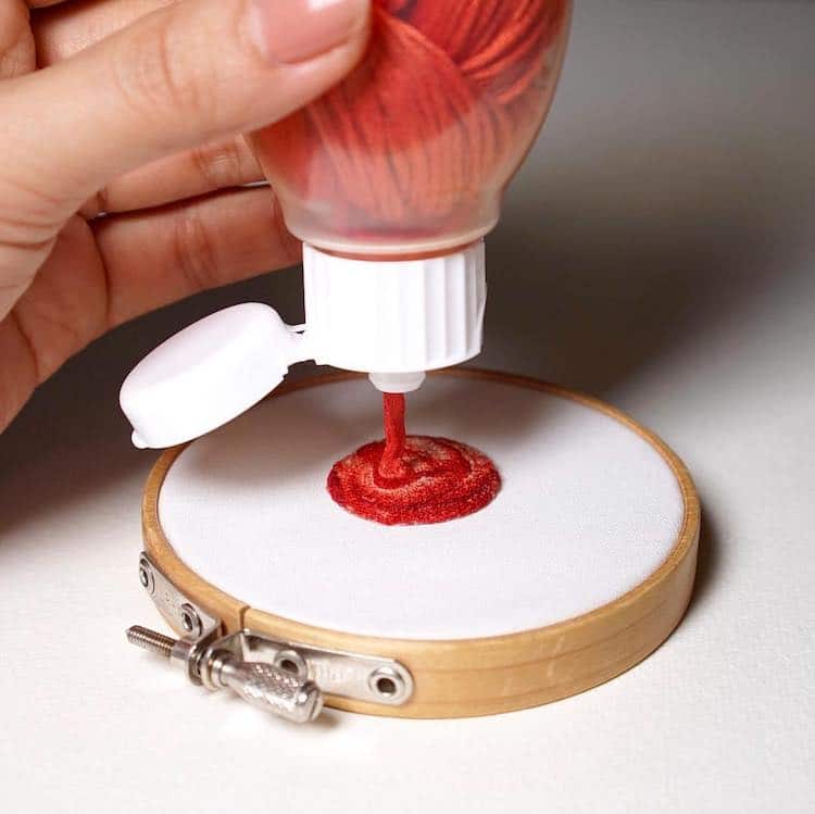 3D立體微型刺繡！日本藝術家ipnot用法式繡法讓披薩、拉麵變身精美刺繡