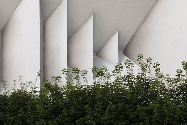 眼見不一定為憑！欺騙你雙眼的 3D 立體錯視牆