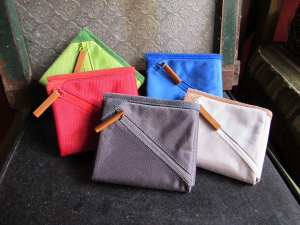 【生活玩物】自動幫你把鈔票、零錢分好好---神奇 FUUN 紛錢包