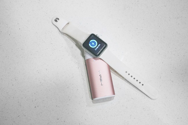 電力剩 10 趴免驚!MIPOW 質感美型帶的出手,各式 3C 產品通通網羅!