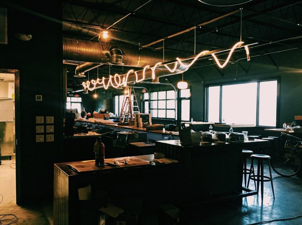 自由變化的發光繩索燈具!美國設計師打造「Tracer Loop」照明燈具