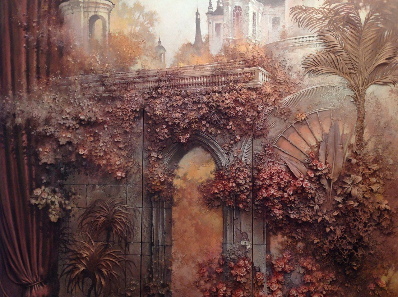 單調牆壁華麗新生！俄羅斯藝術家Goga Tandashvili巧手下的絕美精緻淺浮雕