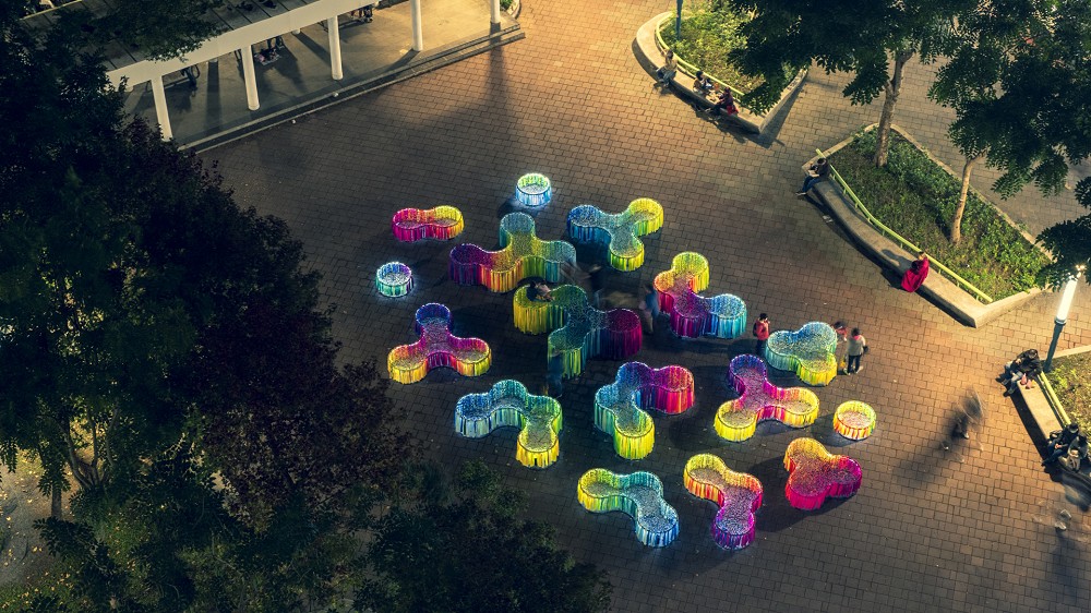 2023台灣燈會「光展區」亮點！兔子洞、光兔、彩虹教堂等16組作品點亮台北東區